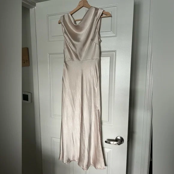 US size 6 (AUS size 10) BillyJ off-white silk midi dress - Picture 3 of 3